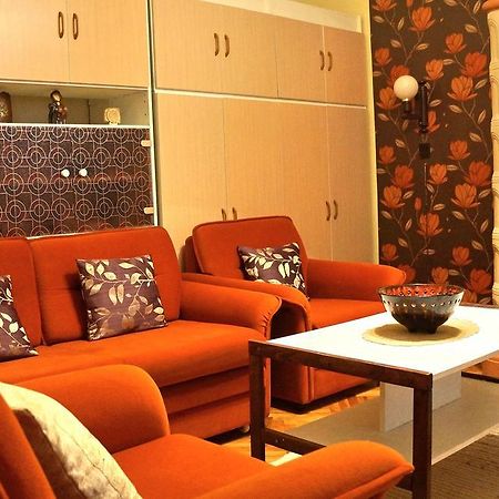 Hajnal Apartman Villa Гюла Екстериор снимка